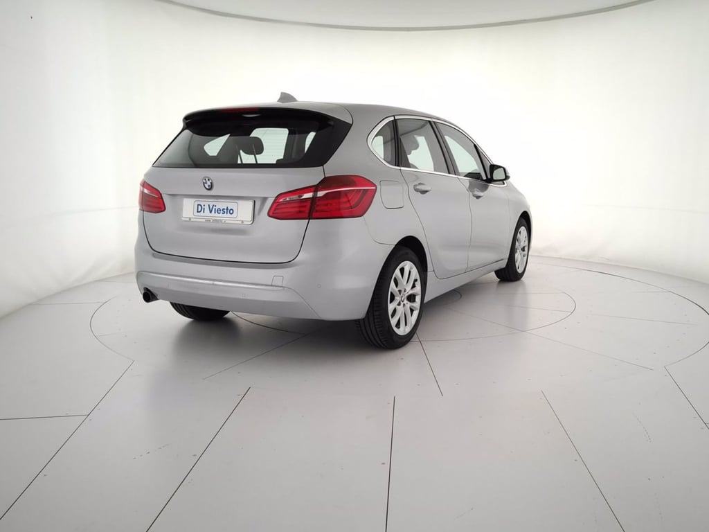 BMW Serie 2 active tourer 218d xdrive luxury auto my17