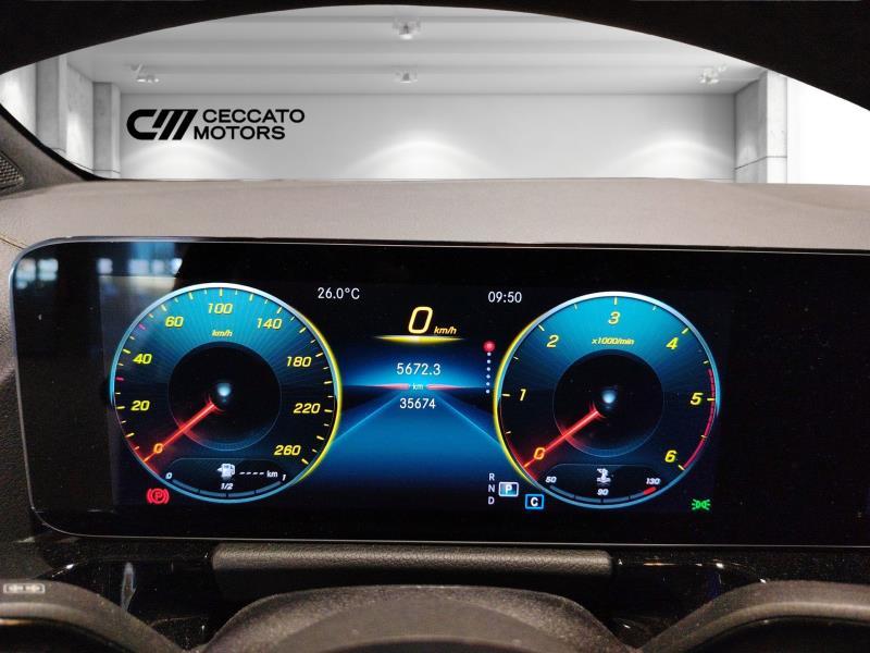 MERCEDES Gla 200 d premium auto