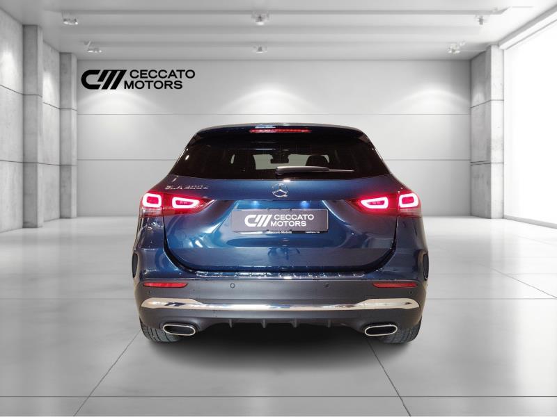 MERCEDES Gla 200 d premium auto