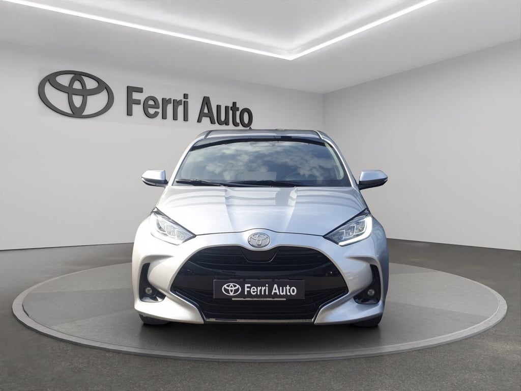 TOYOTA Yaris 1.5h 130 lounge