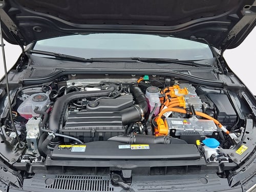 VOLKSWAGEN Golf 1.5 tsi ehybrid life 204cv dsg