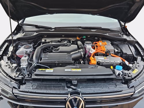 VOLKSWAGEN Golf 1.5 tsi ehybrid life 204cv dsg