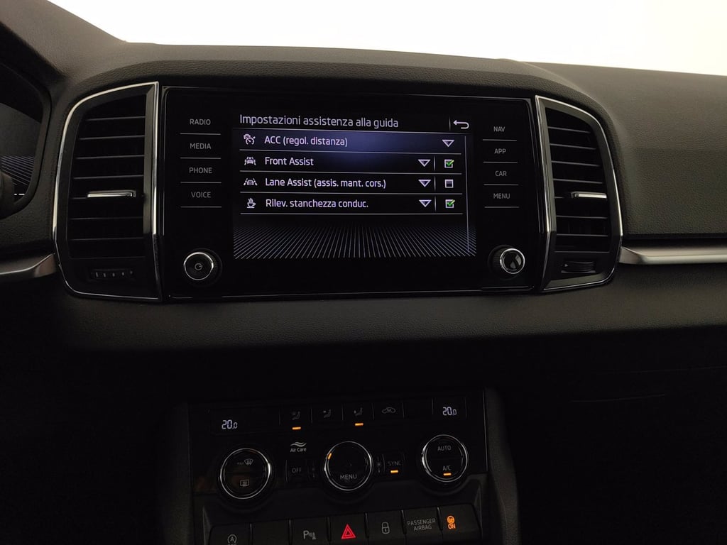 SKODA Karoq 1.5 tsi executive
