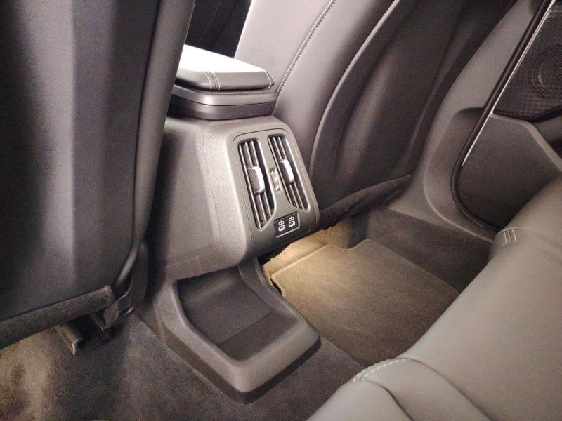BMW 218d active tourer luxury auto