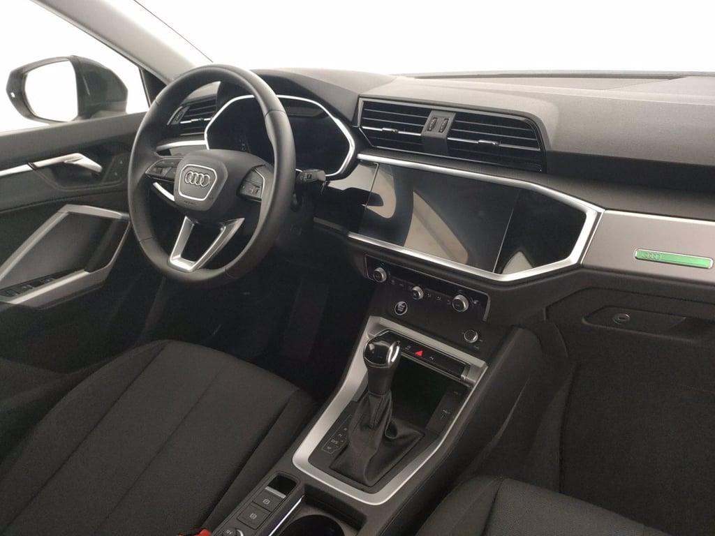 AUDI Q3 35 2.0 tdi business advanced s-tronic