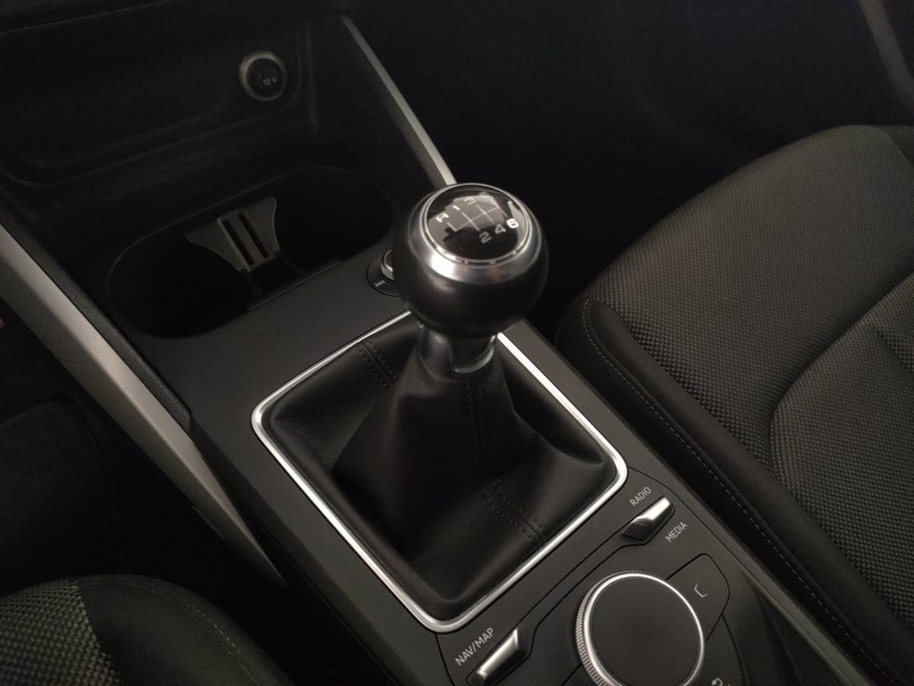AUDI Q2 30 1.0 tfsi admired
