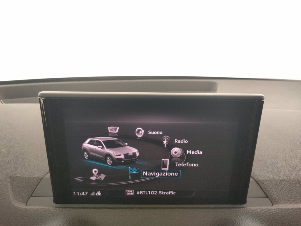 AUDI Q2 30 1.0 tfsi admired