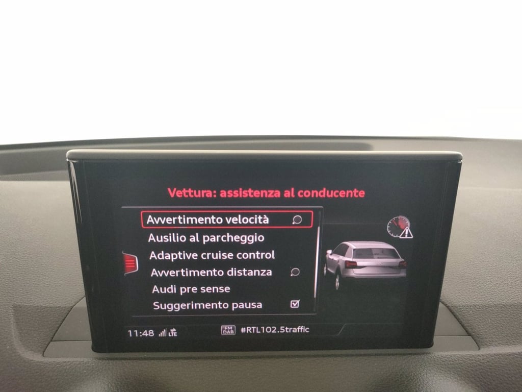 AUDI Q2 30 1.0 tfsi admired
