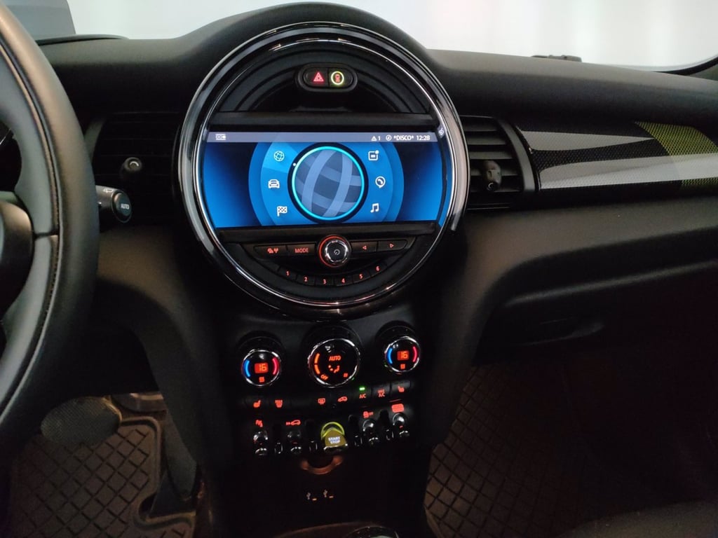 MINI Mini 3p cooper se xl auto