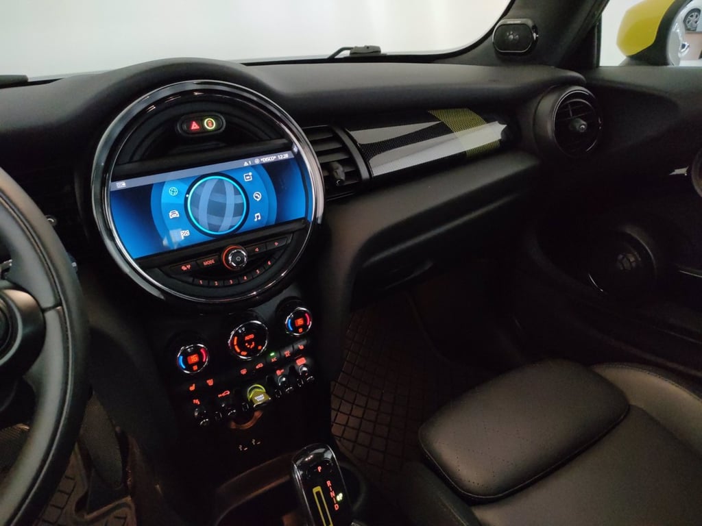 MINI Mini 3p cooper se xl auto