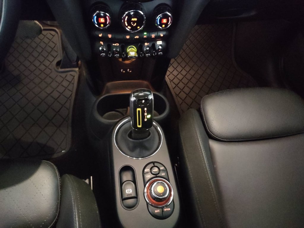 MINI Mini 3p cooper se xl auto