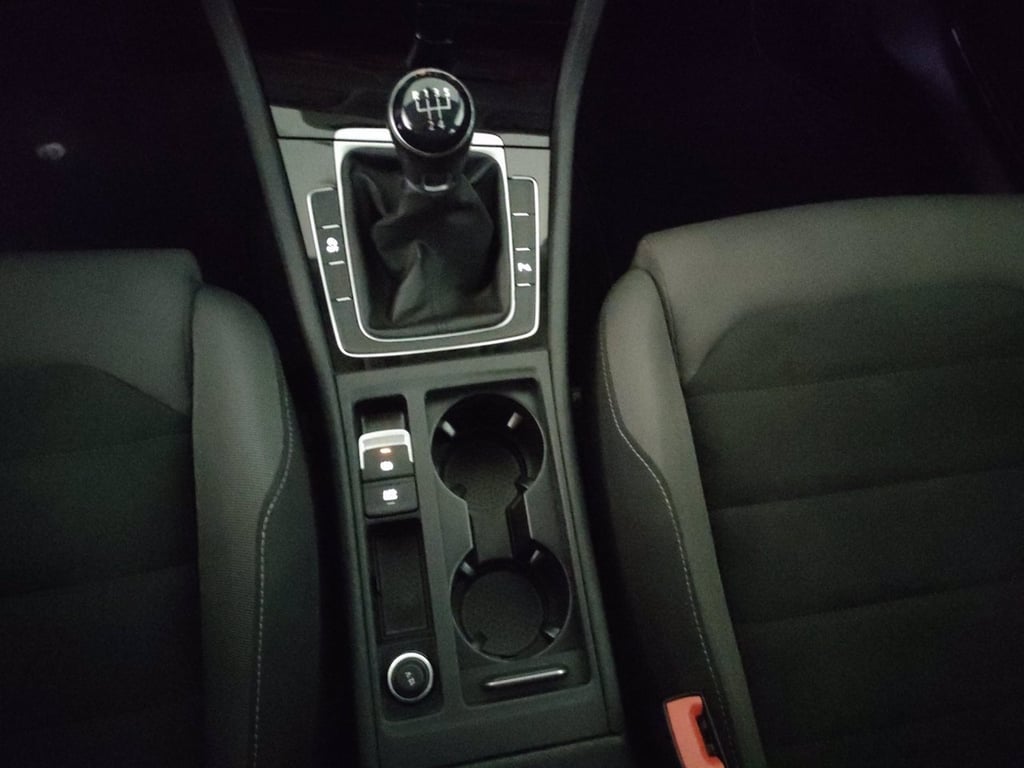 VOLKSWAGEN Golf 5p 1.6 tdi executive 115cv