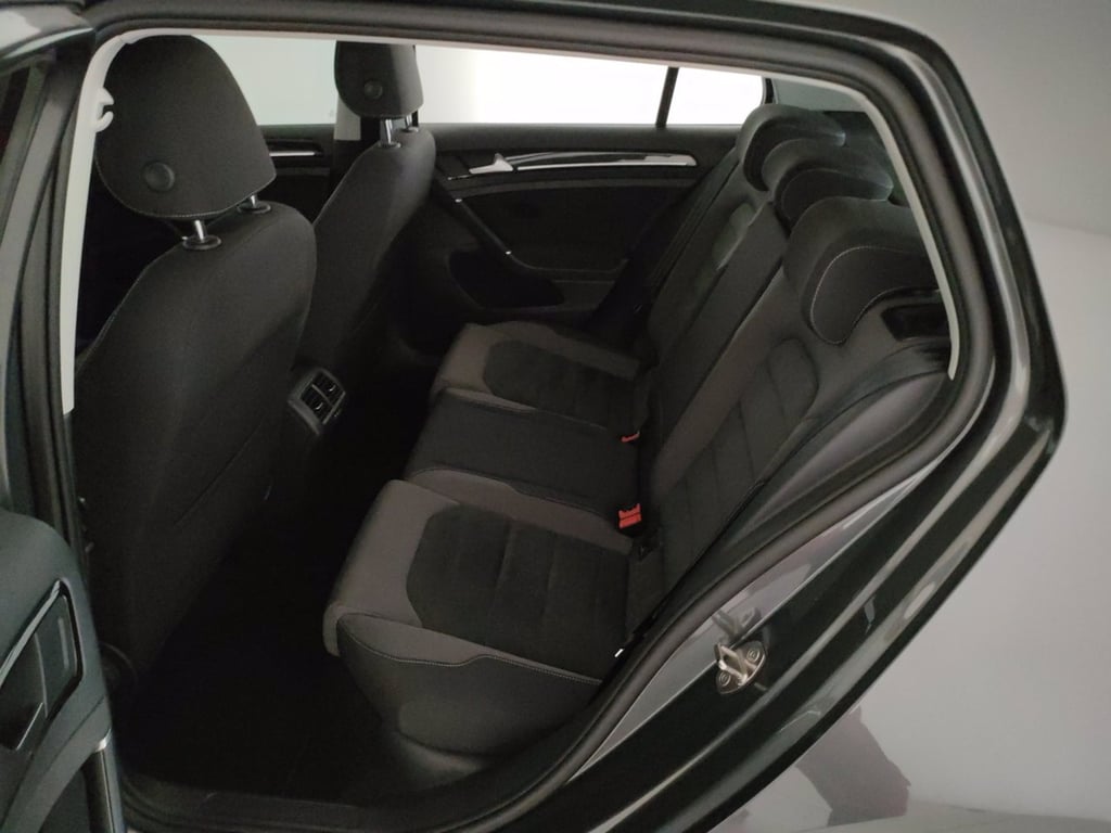 VOLKSWAGEN Golf 5p 1.6 tdi executive 115cv