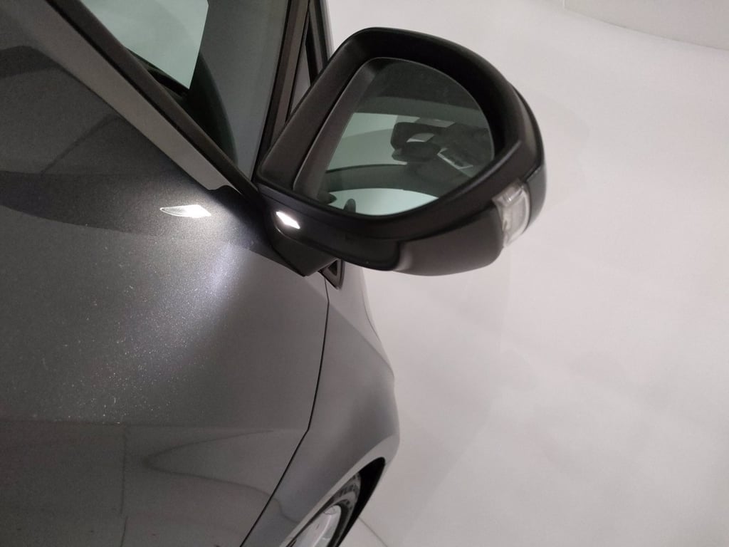 VOLKSWAGEN Golf 5p 1.6 tdi executive 115cv