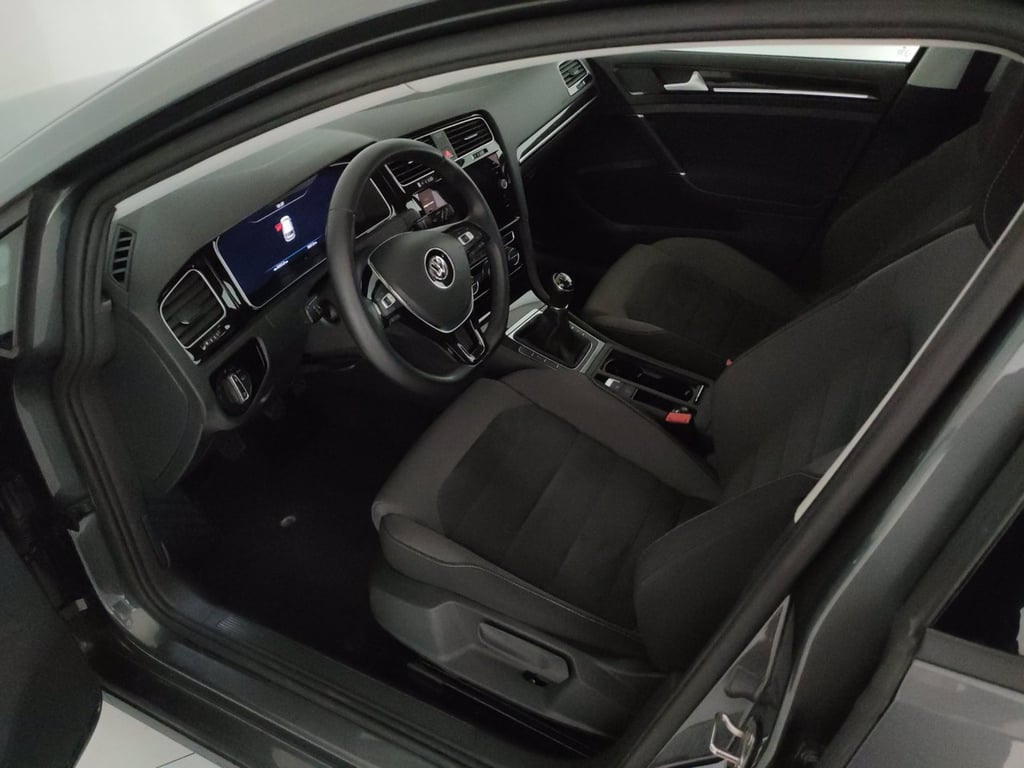 VOLKSWAGEN Golf 5p 1.6 tdi executive 115cv