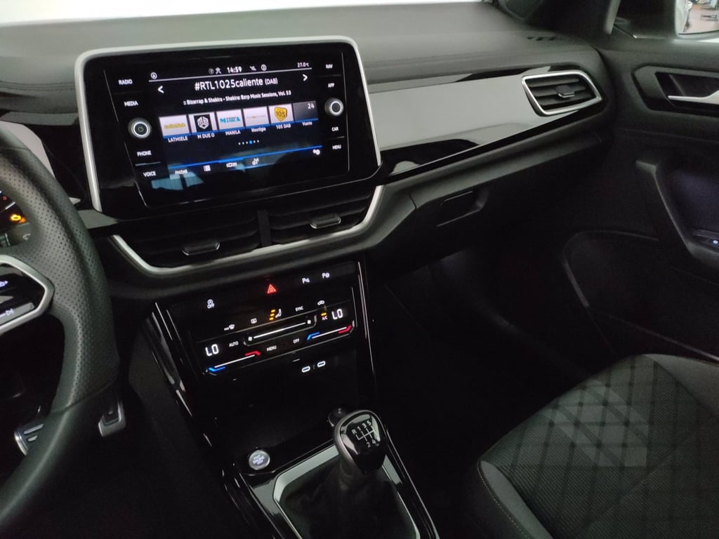 VOLKSWAGEN T-roc 1.0 tsi r-line 110cv