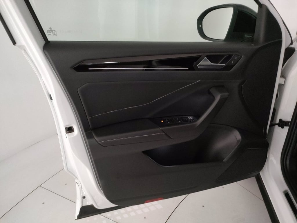 VOLKSWAGEN T-roc 1.0 tsi r-line 110cv