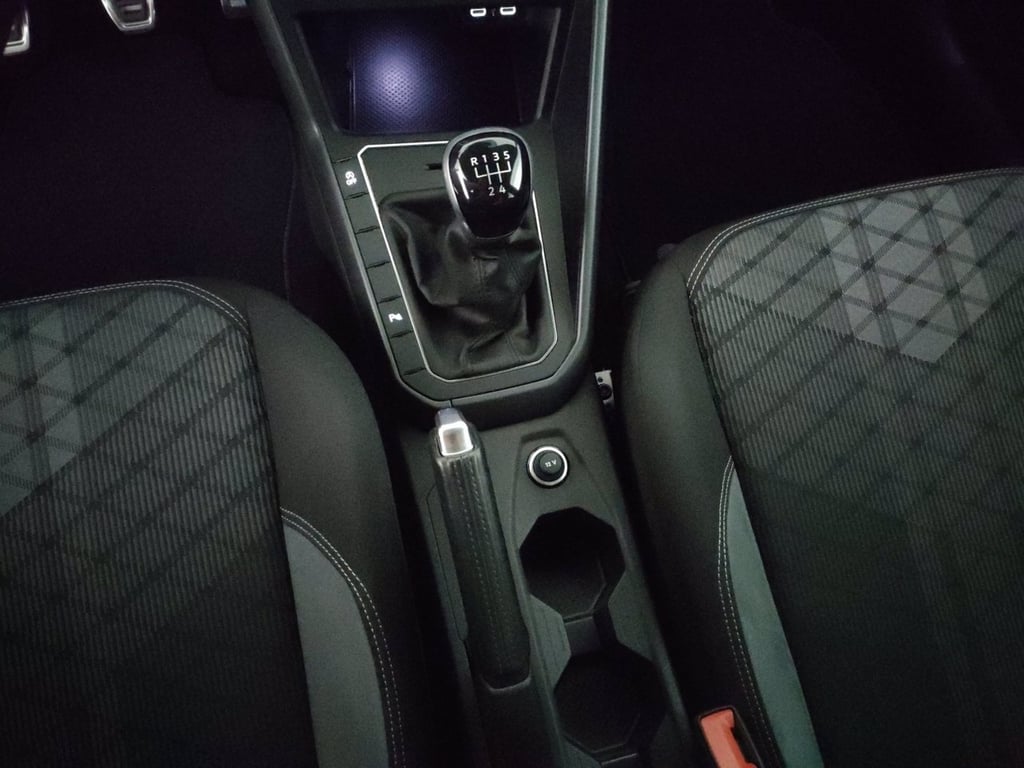 VOLKSWAGEN Polo 1.0 tsi r-line 95cv