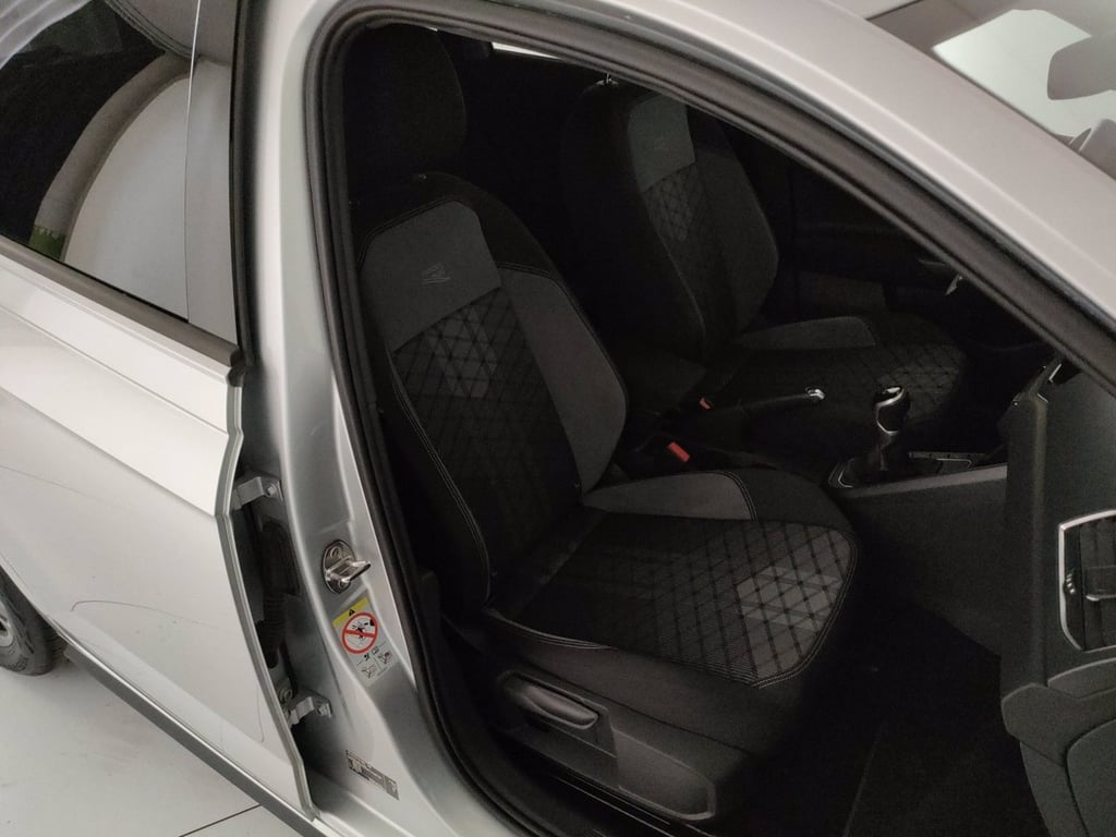 VOLKSWAGEN Polo 1.0 tsi r-line 95cv