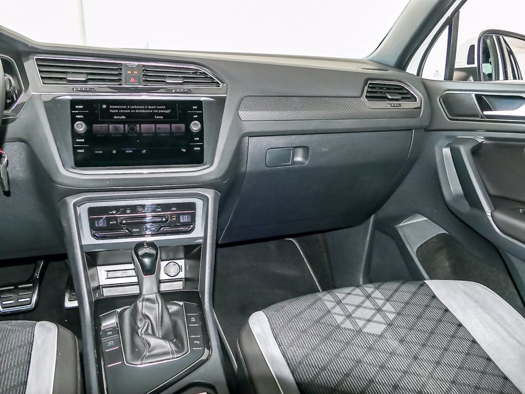 VOLKSWAGEN Tiguan 1.5 tsi r-line 150cv dsg
