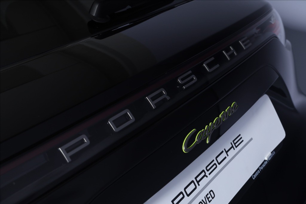 PORSCHE Cayenne 3.0 e-hybrid Platinum Edition tiptronic