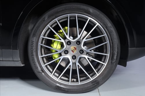 PORSCHE Cayenne 3.0 e-hybrid Platinum Edition tiptronic