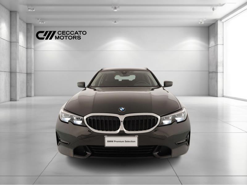 BMW 320d touring mhev 48v xdrive sport auto