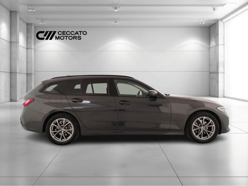 BMW 320d touring mhev 48v xdrive sport auto