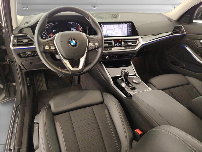 BMW 320d touring mhev 48v xdrive sport auto