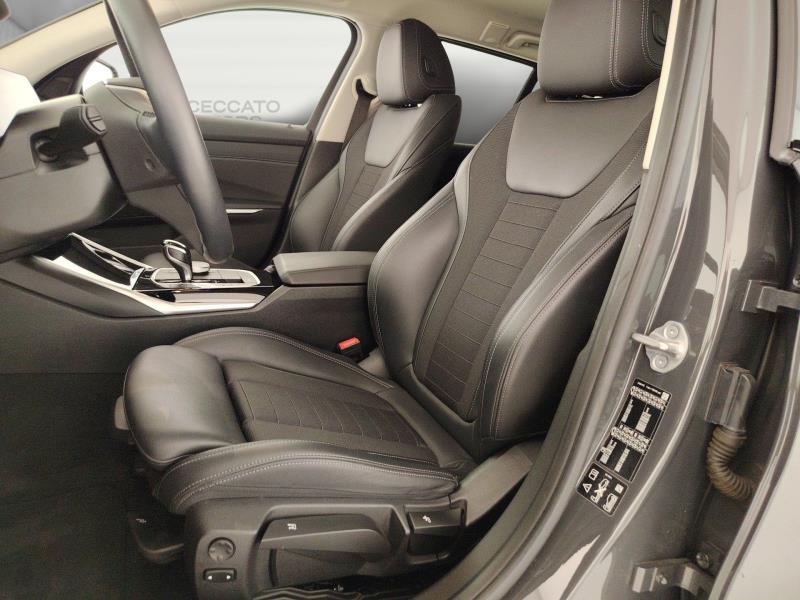 BMW 320d touring mhev 48v xdrive sport auto
