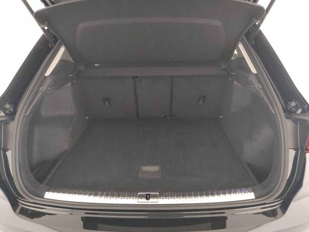 AUDI Q3 35 2.0 tdi business advanced s-tronic
