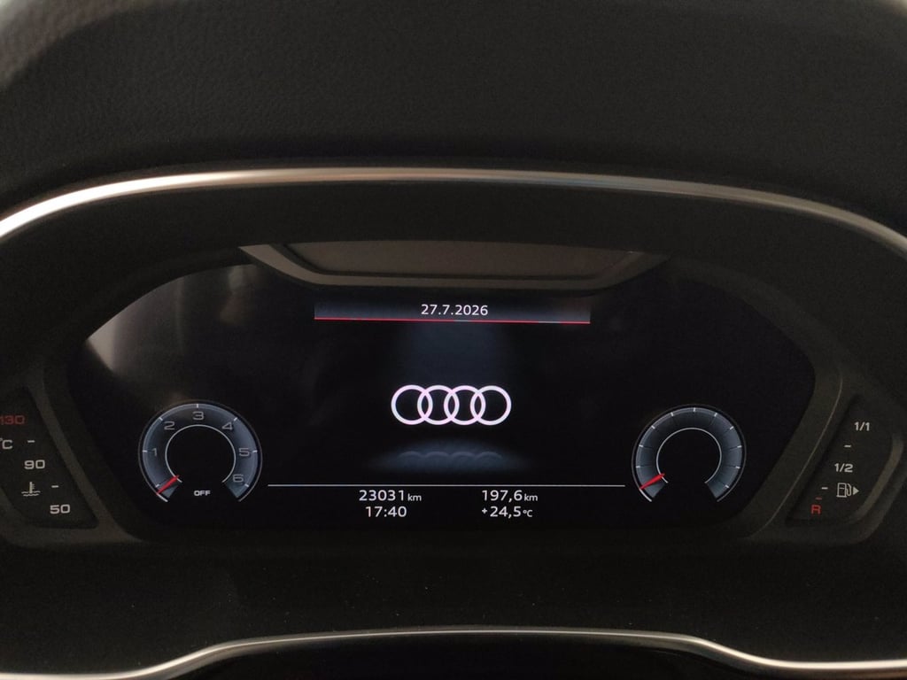 AUDI Q3 35 2.0 tdi business advanced s-tronic