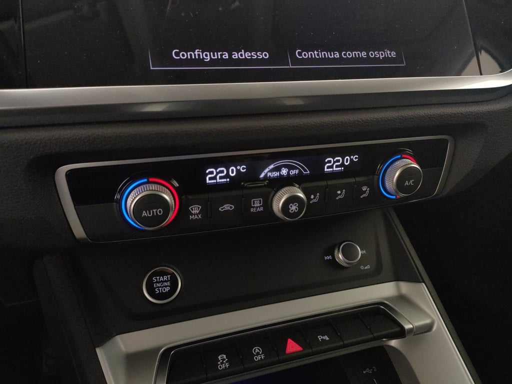 AUDI Q3 35 2.0 tdi business advanced s-tronic