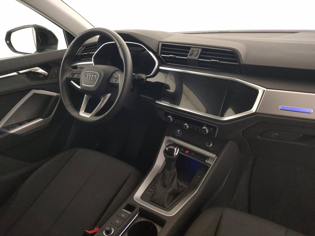 AUDI Q3 35 2.0 tdi business advanced s-tronic