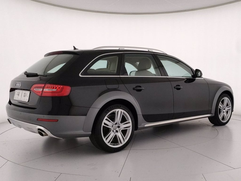 AUDI A4 Allroad 3.0 tdi  v6 245 cv business quattro s tronic