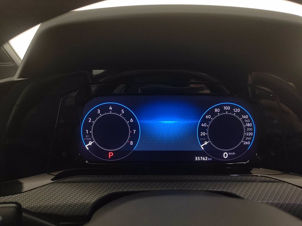 VOLKSWAGEN Golf 1.5 tsi evo r-line 130cv