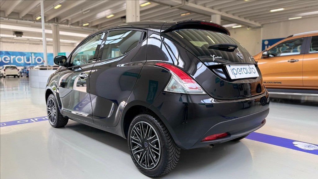 LANCIA Ypsilon 1.0 firefly hybrid UnYca s&s 70cv