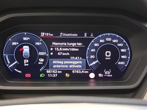 AUDI Q4 e-tron 40 business advanced