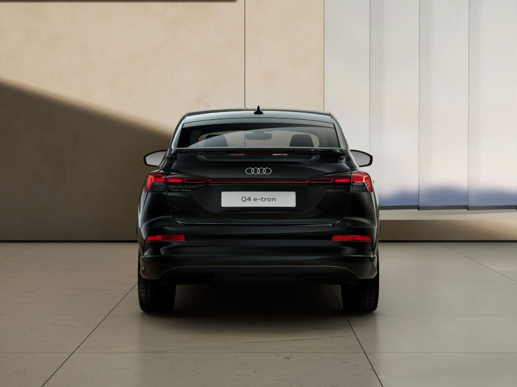 AUDI Q4 sportback e-tron performance business quattro 340cv