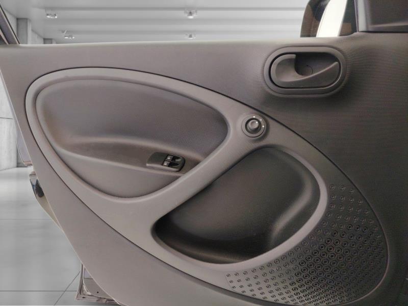 SMART Forfour 1.0 youngster 71cv c/s.s.