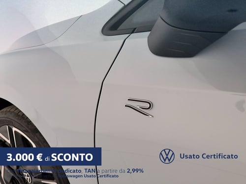 VOLKSWAGEN Golf 1.5 etsi r-line plus 150cv dsg