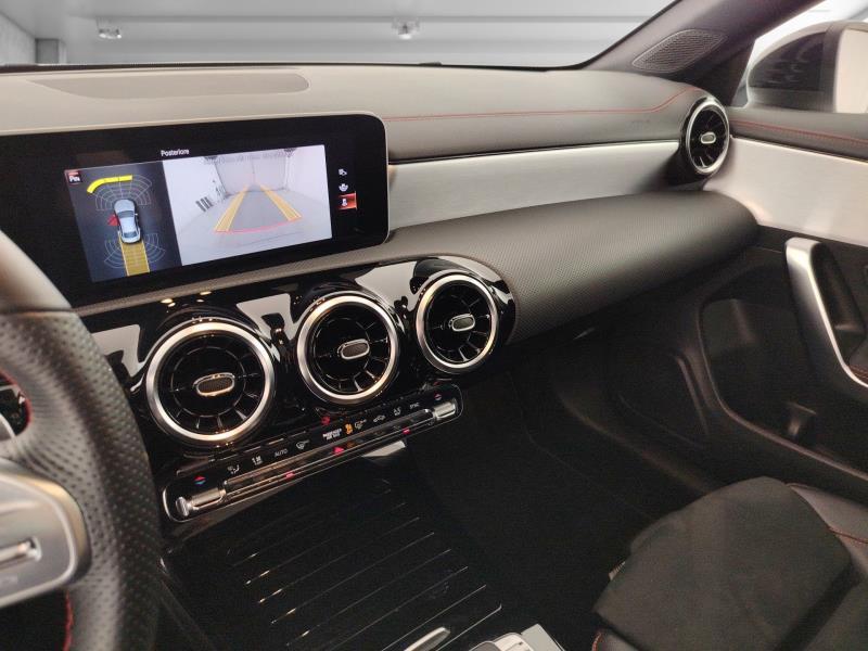 MERCEDES Cla coupe 200 premium auto