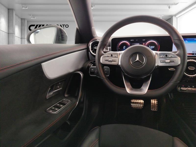 MERCEDES Cla coupe 200 premium auto