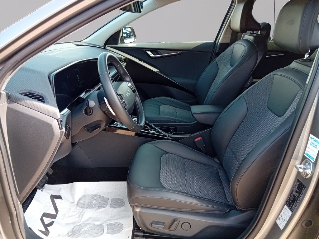 KIA Niro 1.6 gdi hev evolution dct6