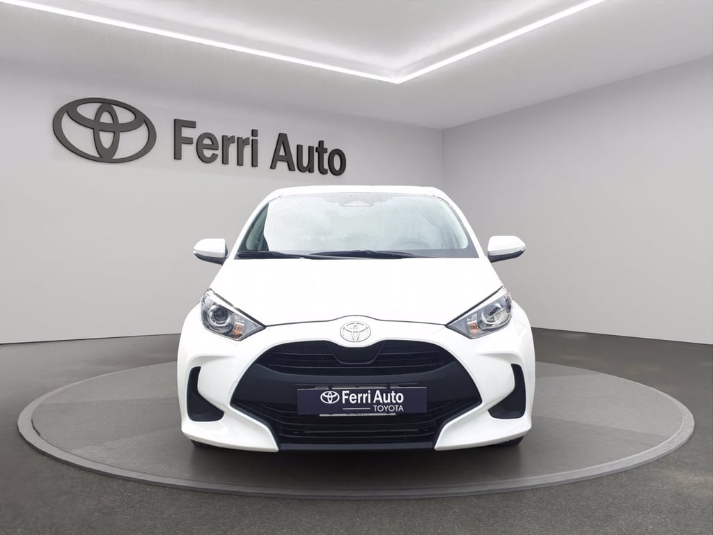TOYOTA Yaris 1.5h active