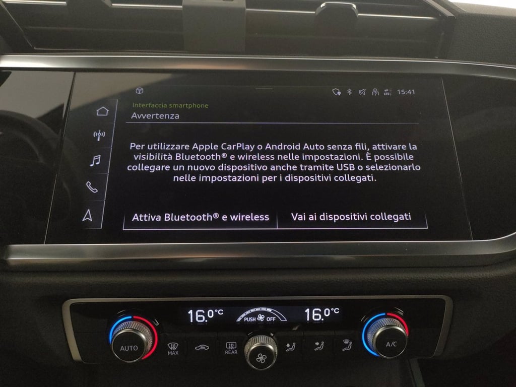 AUDI Q3 35 2.0 tdi identity black s-tronic