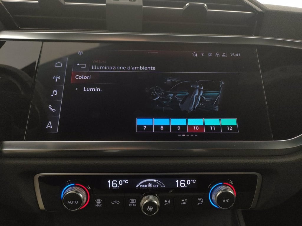 AUDI Q3 35 2.0 tdi identity black s-tronic