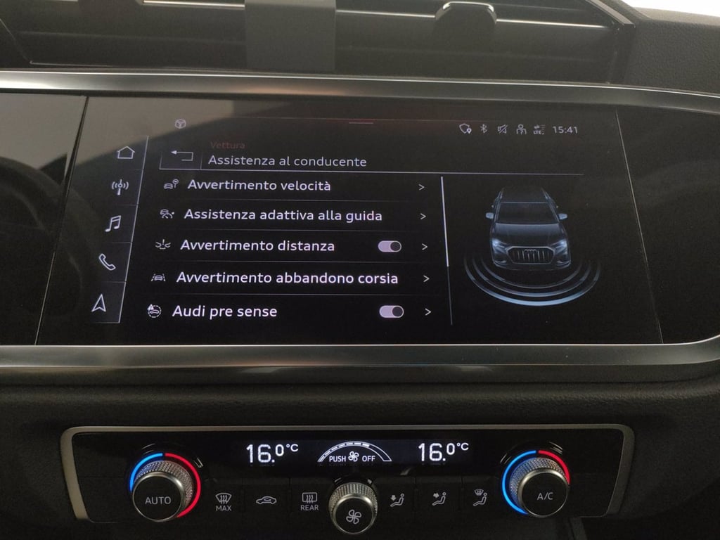 AUDI Q3 35 2.0 tdi identity black s-tronic