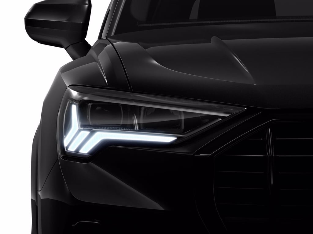 AUDI Q3 35 2.0 tdi identity black s-tronic