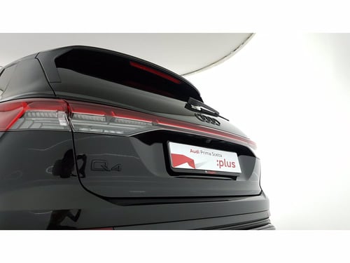 AUDI Q4 e-tron 45 s line edition